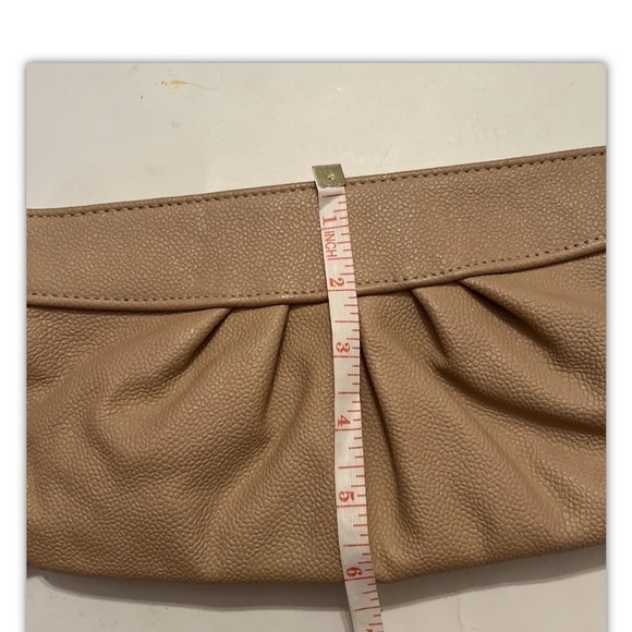 LAUREN MERKIN Tan Leather Designer CLUTCH Logo Inside - Picture 8 of 10